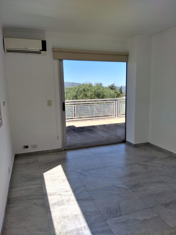 CASA A ESTRENAR EN VENTA EN VILLA PARQUE SIQUIMAN, CORDOBA. CA204 