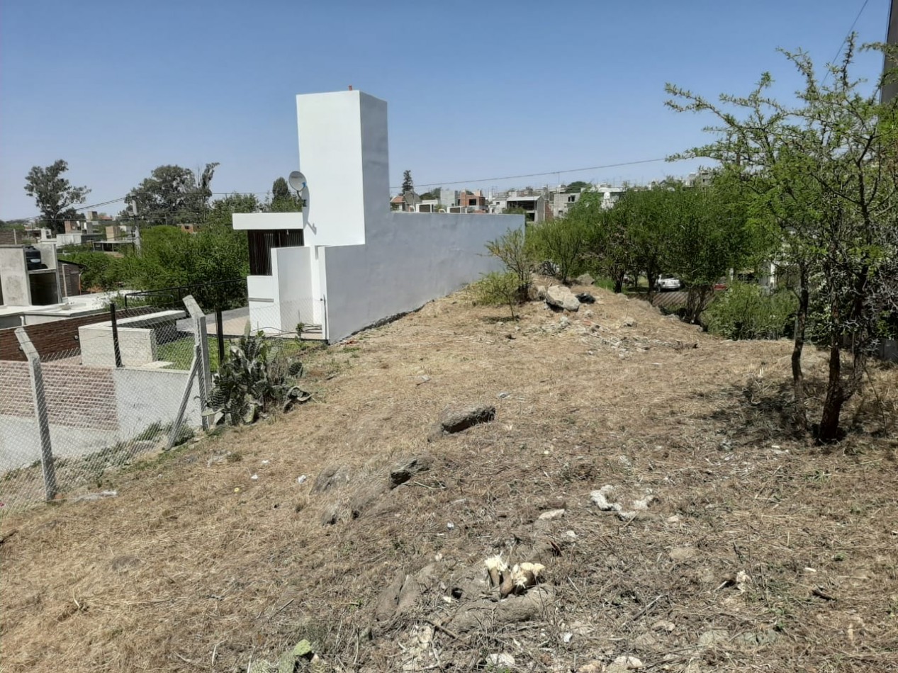 TERRENO EN VENTA CON HERMOSA VISTA EN VILLA SAN NICOLAS MALAGUENO. TE55