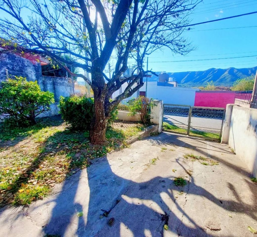 CASA EN VENTA CON UBICACION PRIVILEGIADA EN SANTA MARIA DE PUNILLA. CA208