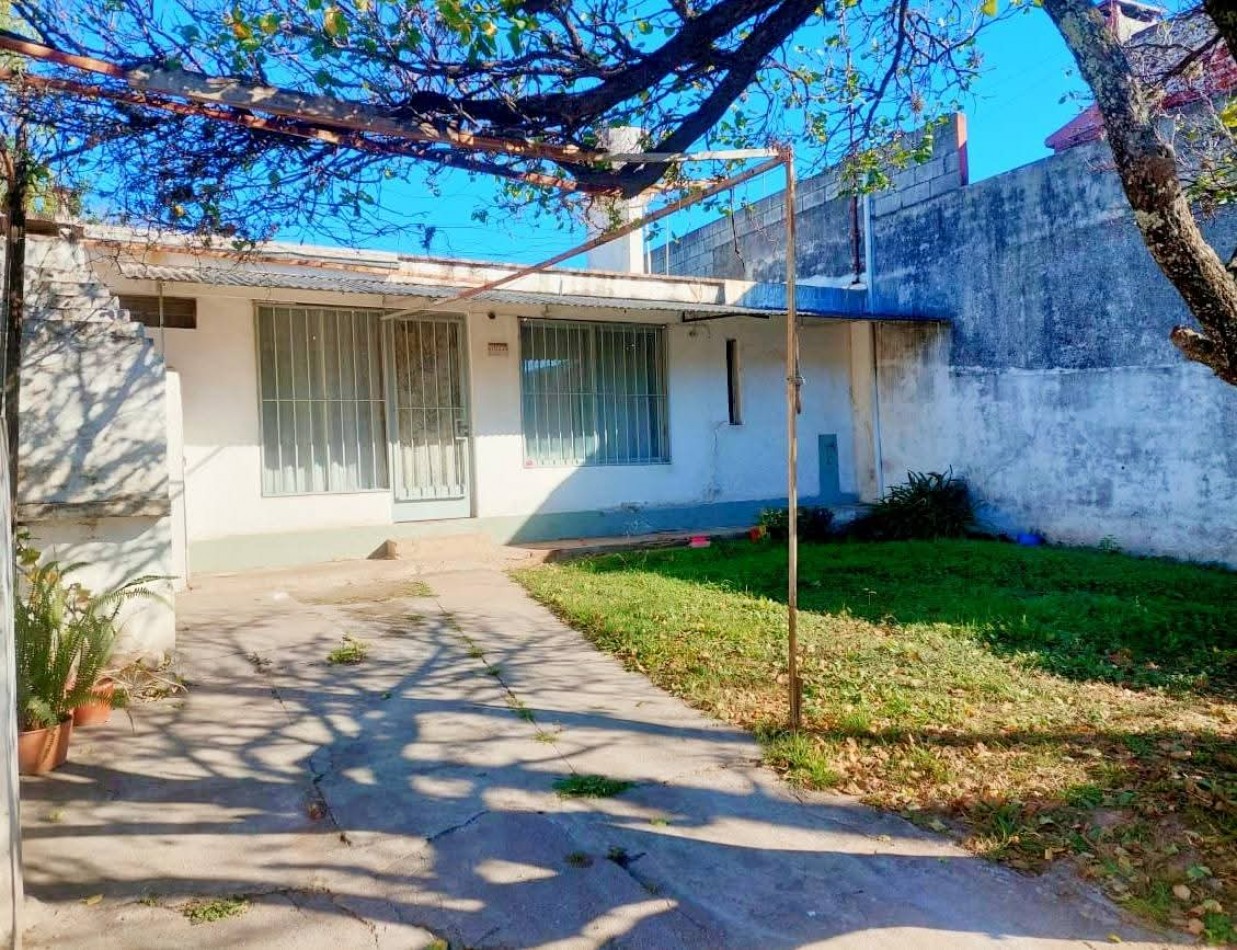 CASA EN VENTA CON UBICACION PRIVILEGIADA EN SANTA MARIA DE PUNILLA. CA208