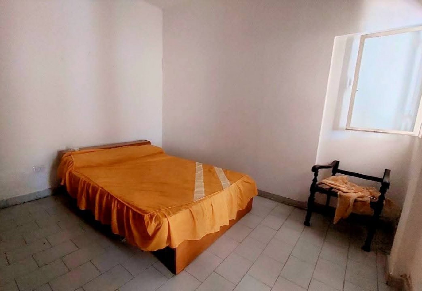 CASA EN VENTA CON UBICACION PRIVILEGIADA EN SANTA MARIA DE PUNILLA. CA208