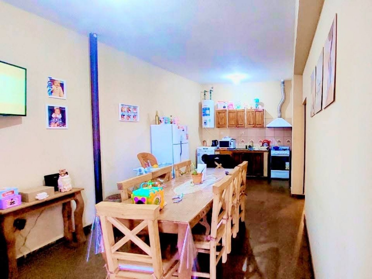 CASA EN VENTA EN MALVINAS ARGENTINAS, CORDOBA. SOBRE IMPORTANTE AVENIDA. CA188F.