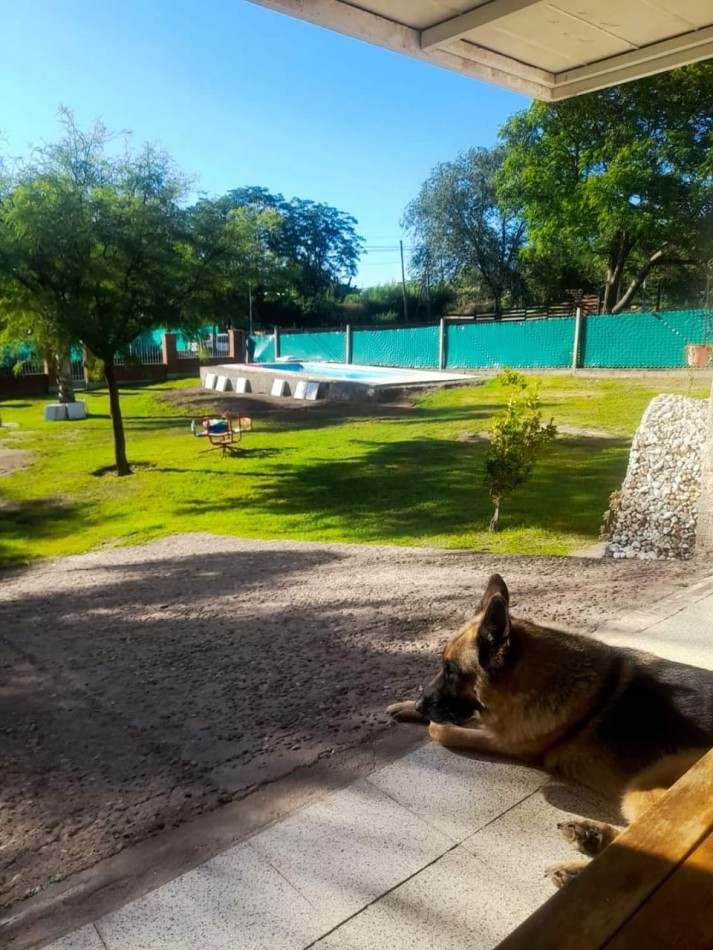 CASA APTA CREDITO HIPOTECARIO en VENTA EN BIALET MASSE, 3 DORMITORIOS Y PISCINA. CA30