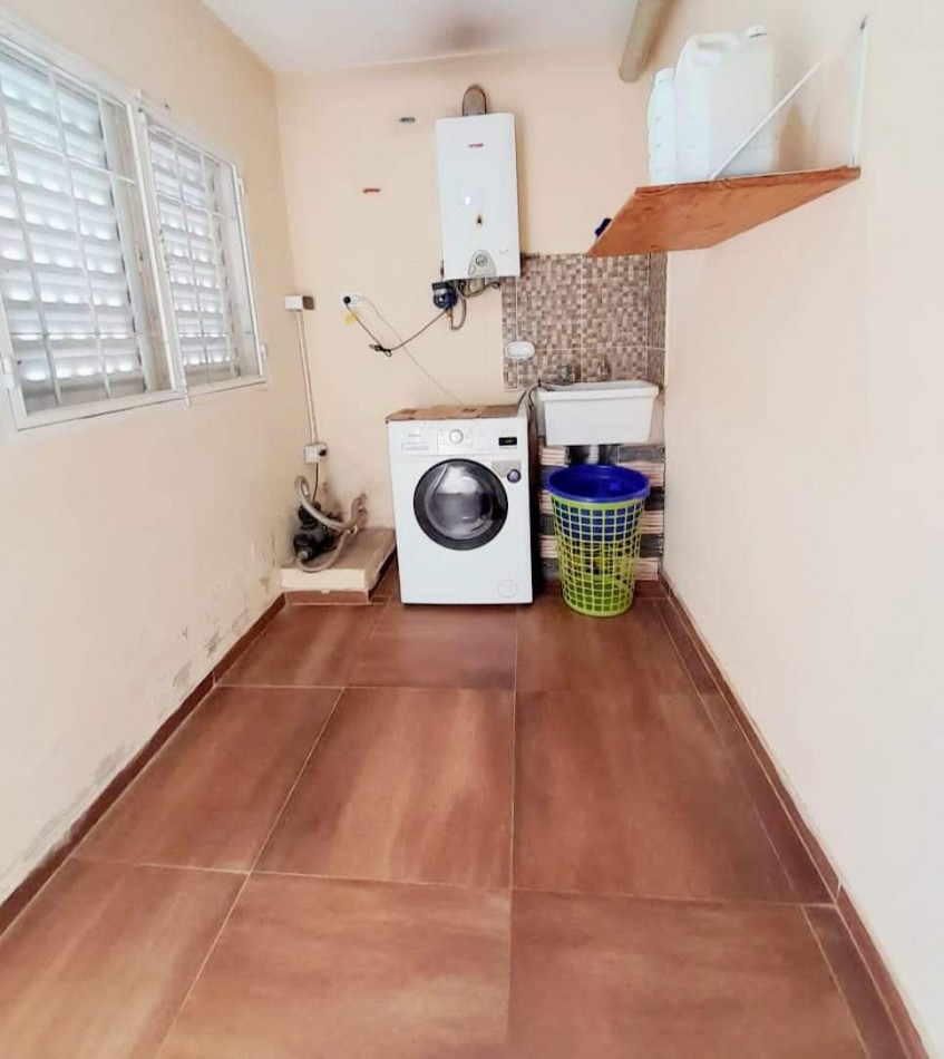 CASA APTA CREDITO HIPOTECARIO en VENTA EN BIALET MASSE, 3 DORMITORIOS Y PISCINA. CA30