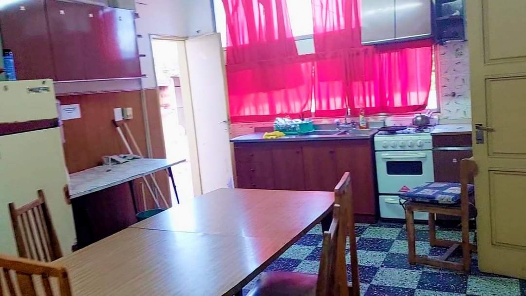 DEPARTAMENTO DE 3 DORMITORIOS EN VENTA EN EL CENTRO DE COSQUIN. CA184