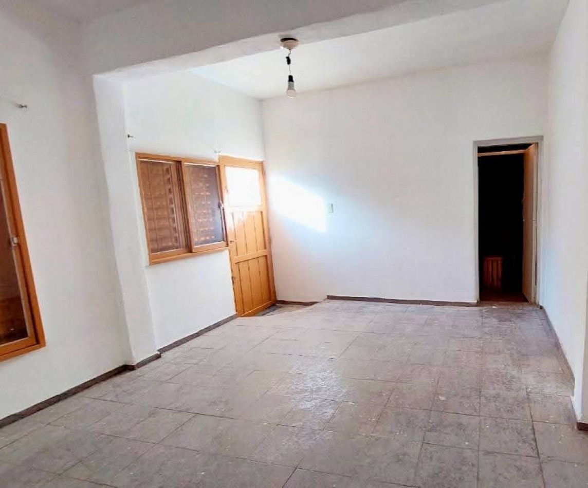 CASA EN VENTA EN BARRIO YOFRE SUD, CIUDAD DE CORDOBA. CA214