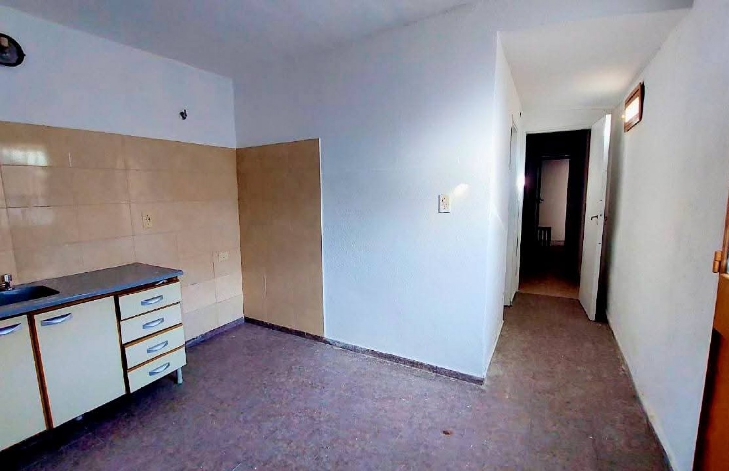 CASA EN VENTA EN BARRIO YOFRE SUD, CIUDAD DE CORDOBA. CA214