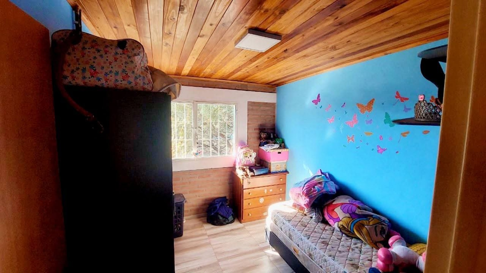 CASA EN VENTA EN MALVINAS ARGENTINAS, CORDOBA. SOBRE IMPORTANTE AVENIDA. CA188F.