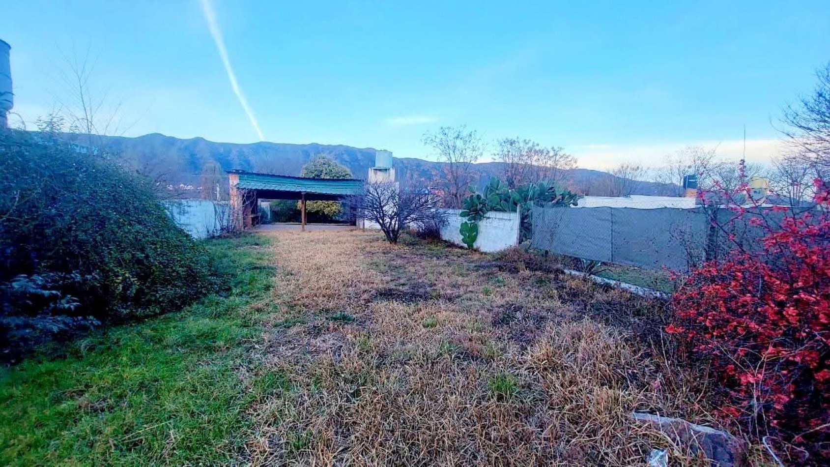 TERRENO CON CONSTRUCCION EN VENTA EN SANTA MARIA DE PUNILLA. TE134