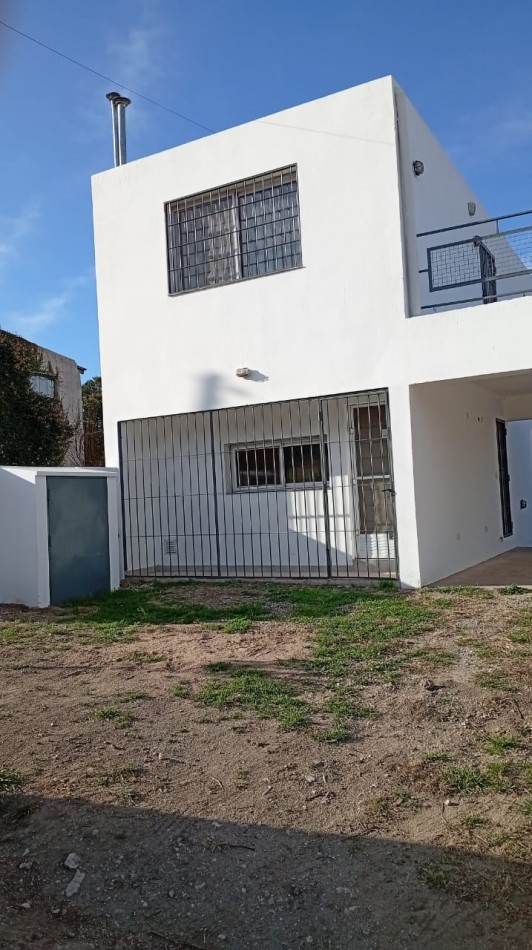 CASA A ESTRENAR EN VENTA EN SANTA MARIA DE PUNILLA. CA226