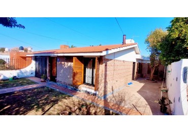 CASA EN VENTA EN BARRIO SANTA CECILIA, CORDOBA CA144