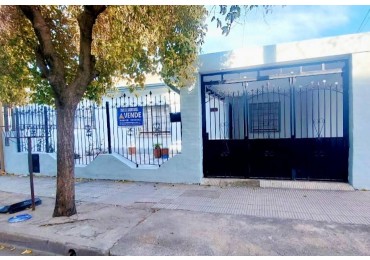 CASA EN VENTA EN BARRIO YOFRE SUD, CIUDAD DE CORDOBA. CA214